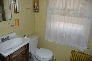 857 Union St, Manchester, NH 03104 - Photo 25