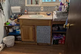 20 Fiske Pl, Claremont, NH 03743 - Photo 11