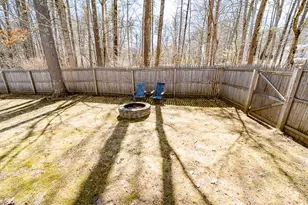 75 Hall Rd, Londonderry, NH 03053 - Photo 25