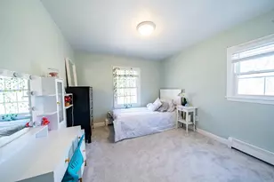 75 Hall Rd, Londonderry, NH 03053 - Photo 15