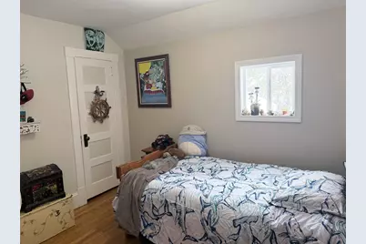 16 Jefferson Avenue, Lunenburg,  05904 - Photo 17