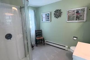 16 Jefferson Ave, Lunenburg,  05904 - Photo 11