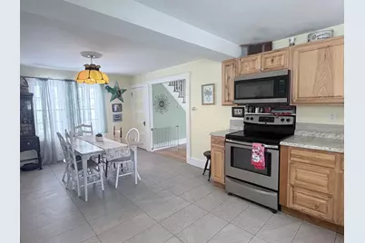 16 Jefferson Avenue, Lunenburg,  05904 - Photo 13