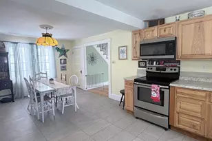 16 Jefferson Ave, Lunenburg,  05904 - Photo 13
