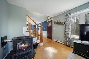 916 River Rd, Weare, NH 03281 - Photo 17