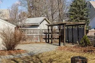 29 Grant St, Keene, NH 03431 - Photo 9