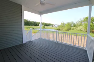 428 Dawn Ct, Pembroke, NH 03275 - Photo 37