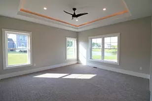 428 Dawn Ct, Pembroke, NH 03275 - Photo 27