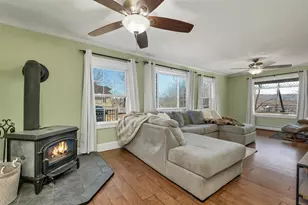 48 Baldwin St, Laconia, NH 03246 - Photo 15