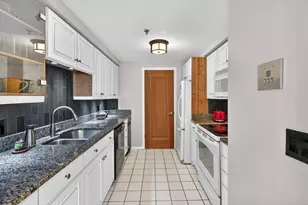 12 Mountain Laurels Dr, Nashua, NH 03062 - Photo 5