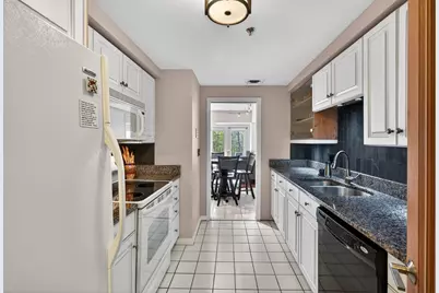 12 Mountain Laurels Drive #204, Nashua, NH 03062 - Photo 7