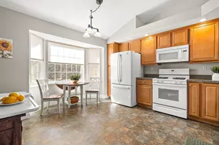 154 Hall Rd, Fremont, NH 03044 - Photo 9