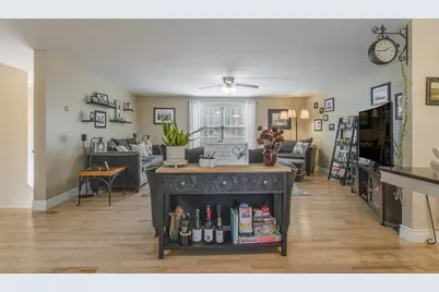 18 Essex Drive, Raymond, NH 03077 - Photo 7