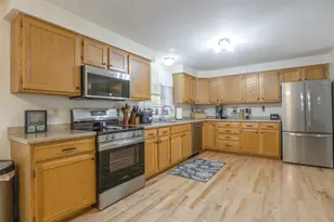 18 Essex Dr, Raymond, NH 03077 - Photo 9