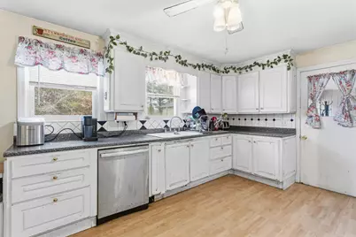 222 Biron Street, Manchester, NH 03102 - Photo 9