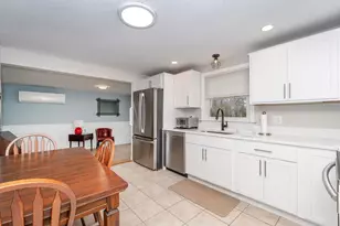 20 Colonial Dr, Salem, NH 03079 - Photo 3