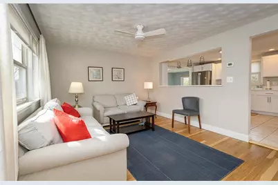 20 Colonial Drive, Salem, NH 03079 - Photo 5