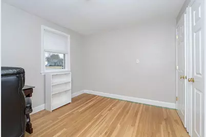 20 Colonial Drive, Salem, NH 03079 - Photo 11