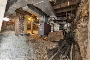 31 Pine St, Wolfeboro, NH 03894 - Photo 29