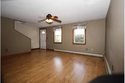 150 Porcupine Circle, Salem, NH 03079 - Photo 5