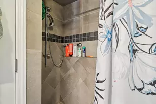 336 Rockland Ave, Manchester, NH 03102 - Photo 23