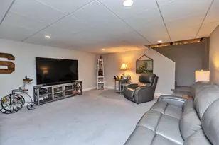 280 Sylvan Ln, Manchester, NH 03102 - Photo 41