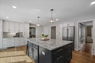 50 Hearthside Cir, Bedford, NH 03110 - Photo 5