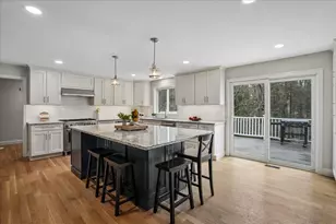 50 Hearthside Cir, Bedford, NH 03110 - Photo 3