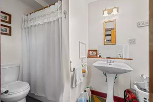 447 Center Rd, Hillsboro, NH 03244 - Photo 45