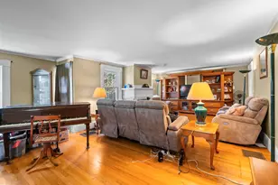 447 Center Rd, Hillsboro, NH 03244 - Photo 17