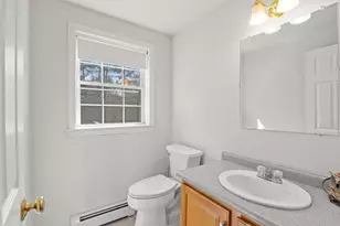 49 Chester Rd, Derry, NH 03038 - Photo 19