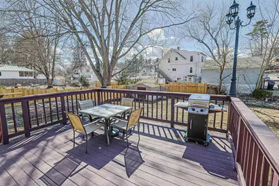 29 Hamburg Street, Manchester, NH 03102 - Photo 23