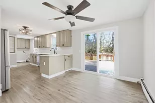 4 Autumn Cir, Plaistow, NH 03864 - Photo 7