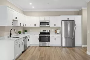 10100 S Willow St, Manchester, NH 03103 - Photo 1