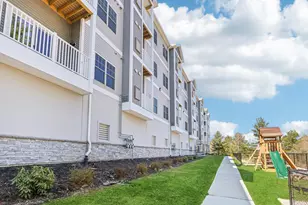 10100 S Willow St, Manchester, NH 03103 - Photo 37