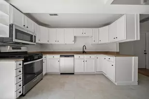 74 Riverside Dr, Fremont, NH 03044 - Photo 9