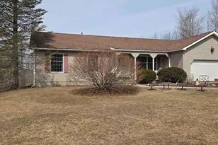 450 Upper Birch Dr, Bristol, NH 03222 - Photo 1