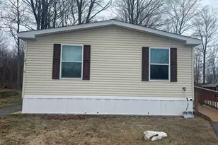 13 Seaglass Ln, Kittery, ME 03904 - Photo 5