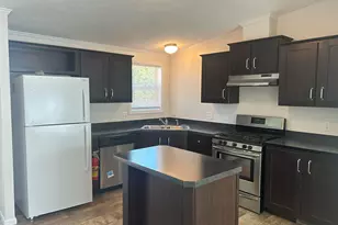 13 Seaglass Ln, Kittery, ME 03904 - Photo 3