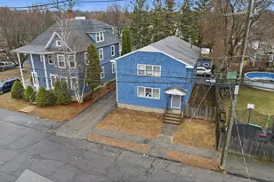 1069 Hayward St, Manchester, NH 03103 - Photo 9