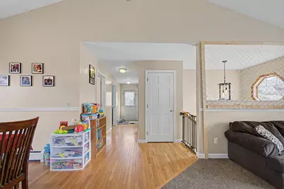 31 Oak Street, Newport, NH 03773 - Photo 5