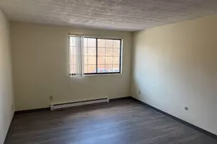 64 Dunbarton Rd, Manchester, NH 03102 - Photo 3