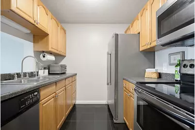 144 Eastern Avenue #304, Manchester, NH 03104 - Photo 9