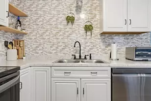 42 Belmont Dr, Merrimack, NH 03054 - Photo 9