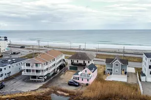 611 Ocean Blvd, Hampton, NH 03842 - Photo 1