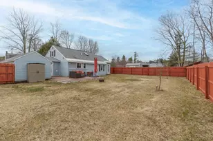 21 Hobart St, Concord, NH 03303 - Photo 27