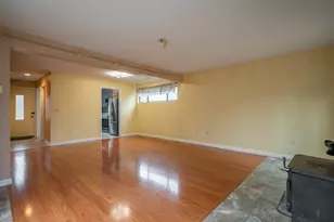 111 Coburn Ave, Nashua, NH 03063 - Photo 9