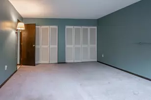 111 Coburn Ave, Nashua, NH 03063 - Photo 11