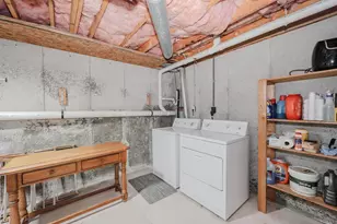 123 Fox Hollow Dr, Hudson, NH 03051 - Photo 31