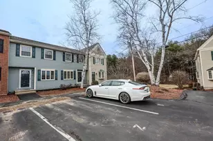 123 Fox Hollow Dr, Hudson, NH 03051 - Photo 35